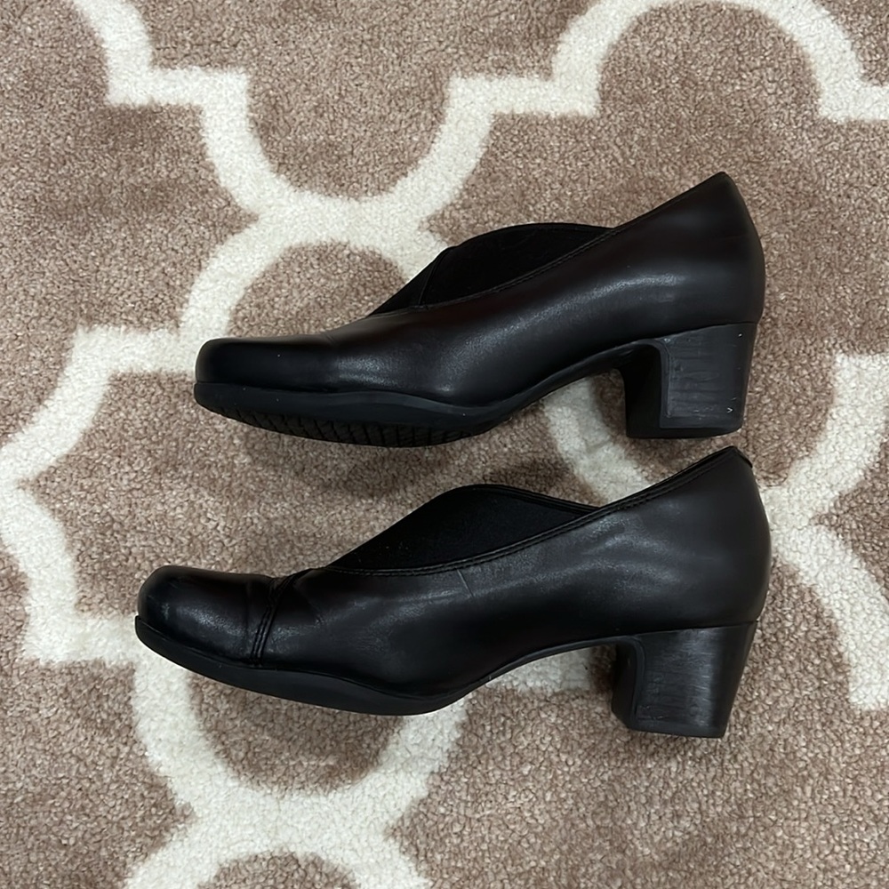 Clarks Black Leather Trouser Dress Shoes/ Women/ Size 7 - Picture 6 of 10